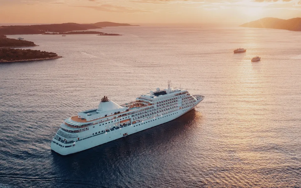 【日韓雙城．雲感海陸】星野界由布院、釜山天空膠囊、新山茶花號夜航與北九州水鄉七日